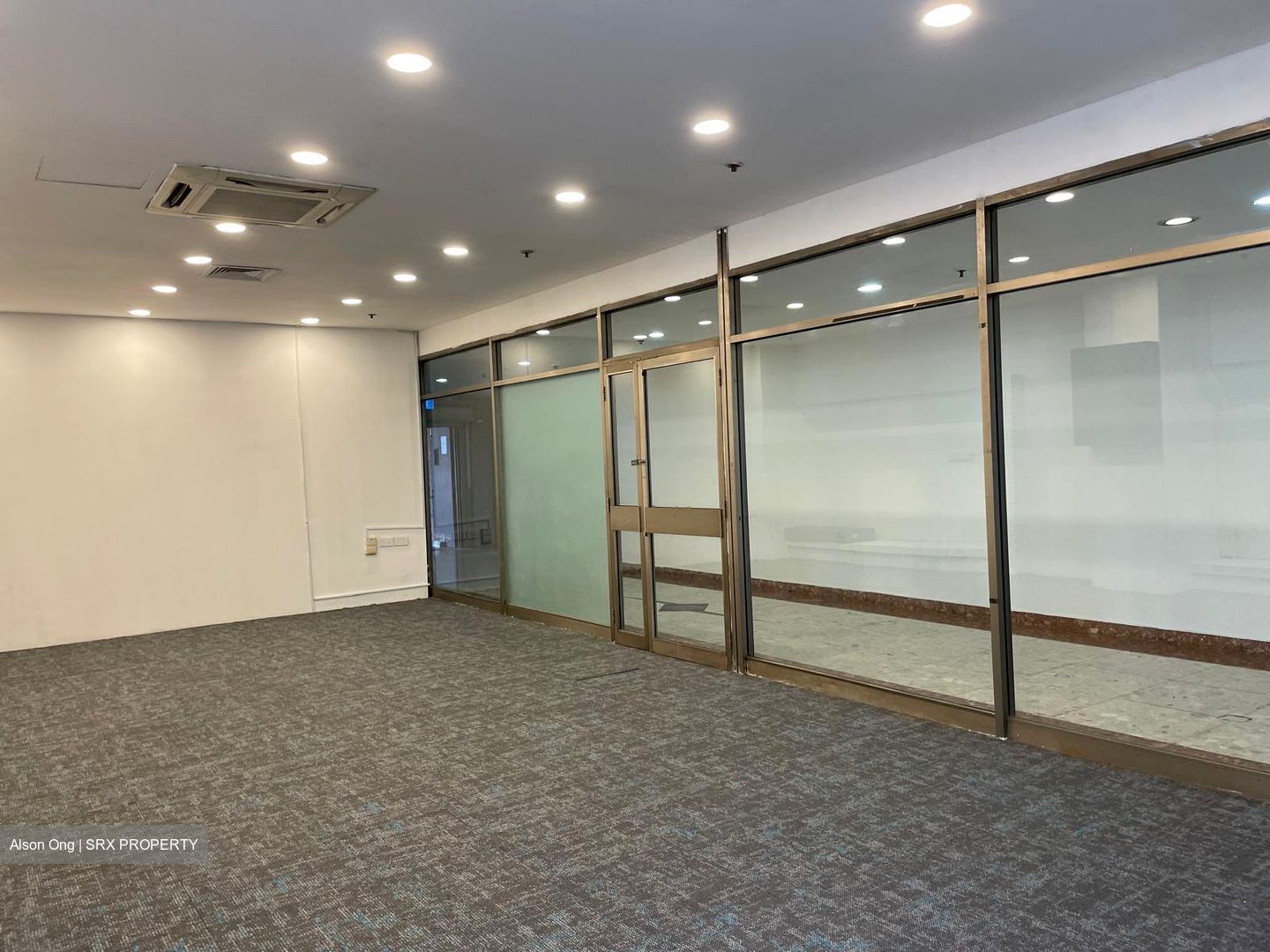 High Street Centre (D6), Office #636448221